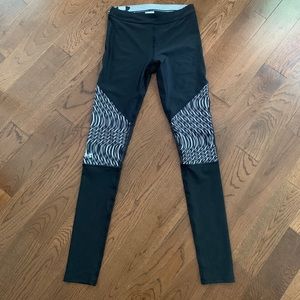Under armour heat gear leggings size small